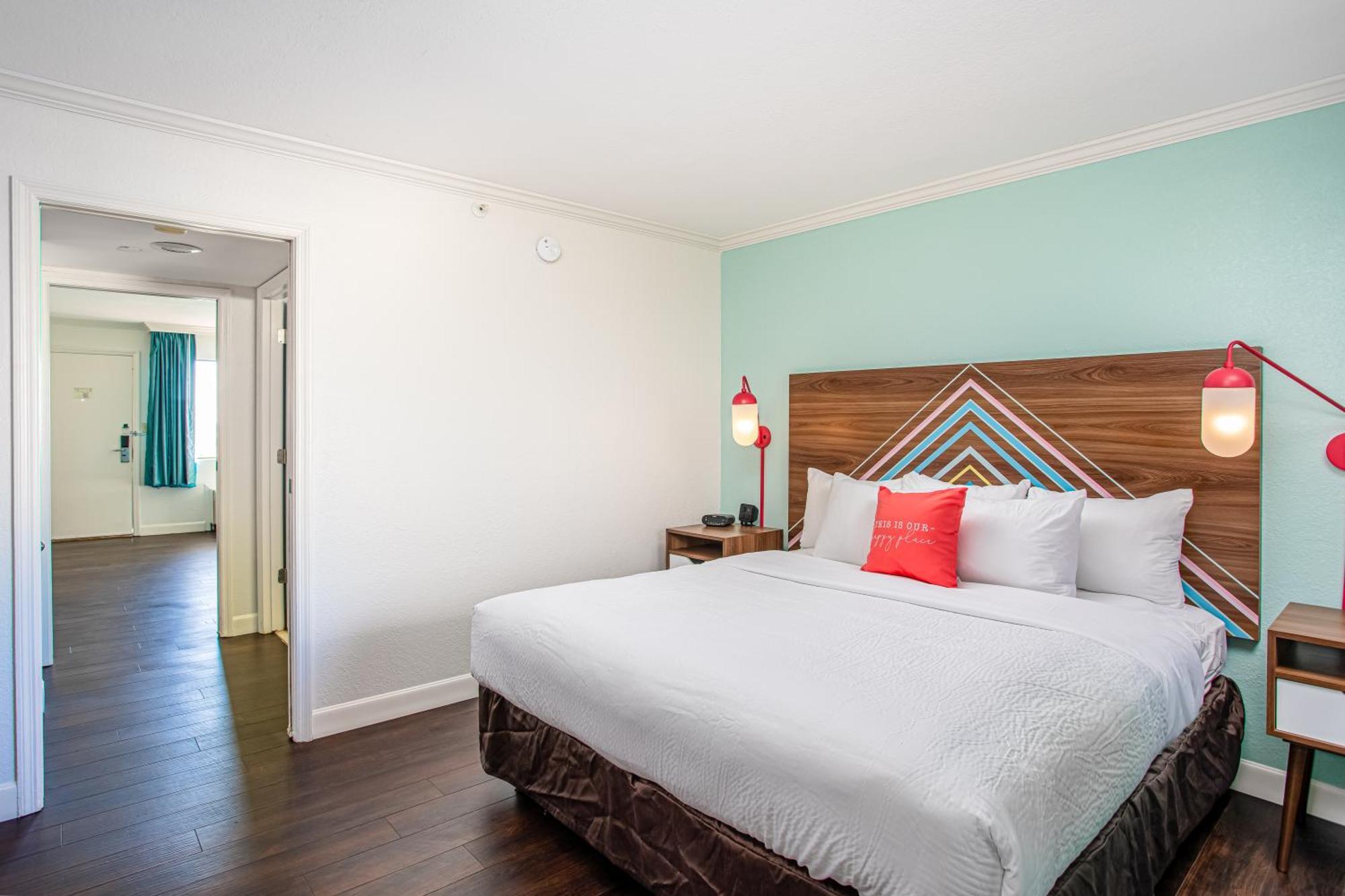 Beachside Hotel And Suites Cocoa Beach Bagian luar foto