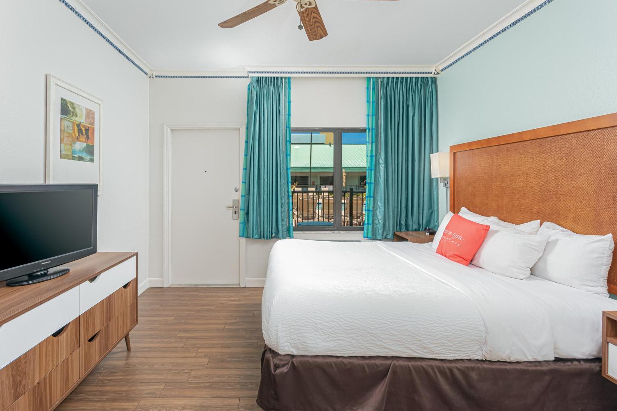 Beachside Hotel And Suites Cocoa Beach Bagian luar foto