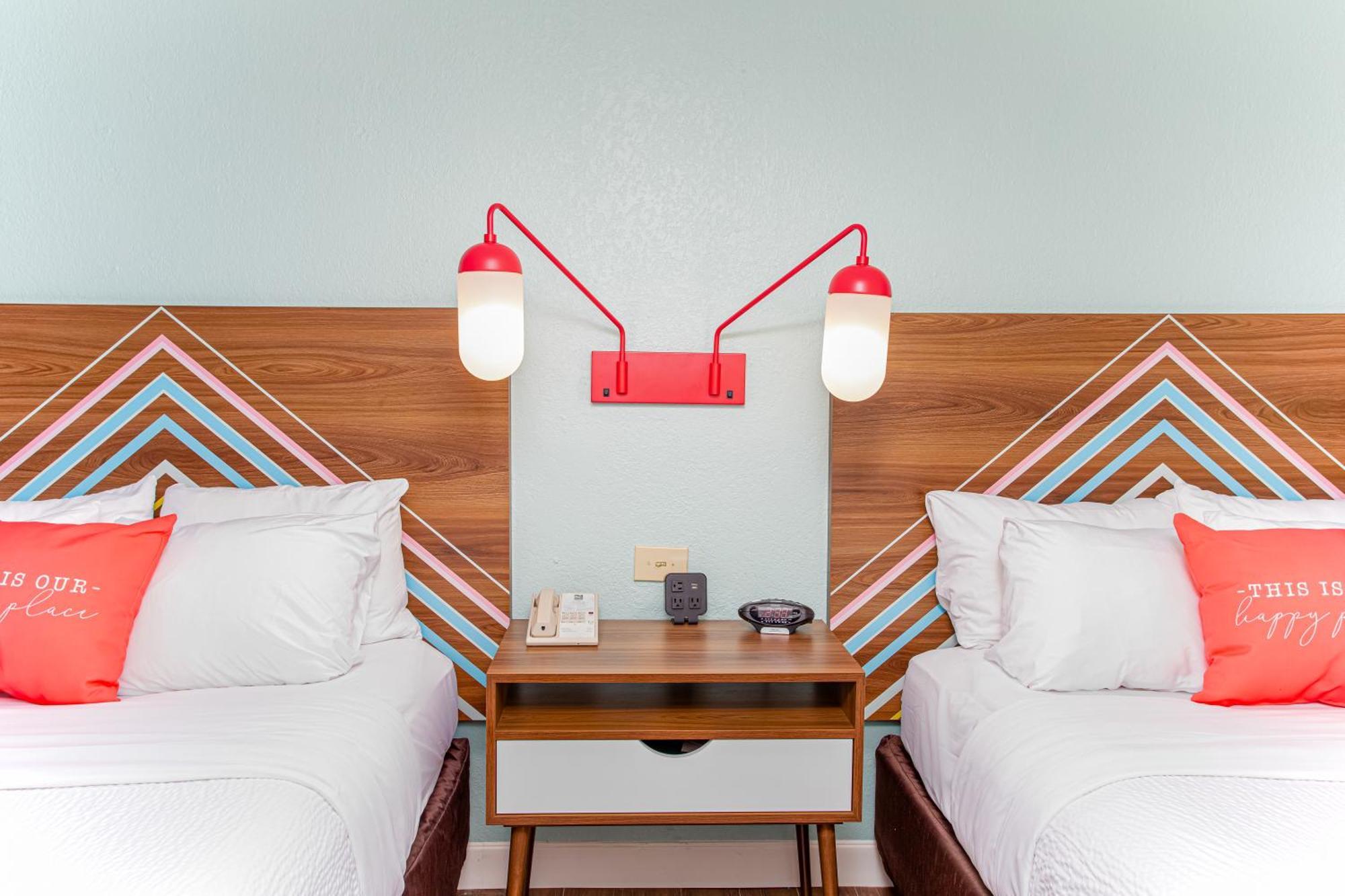 Beachside Hotel And Suites Cocoa Beach Bagian luar foto