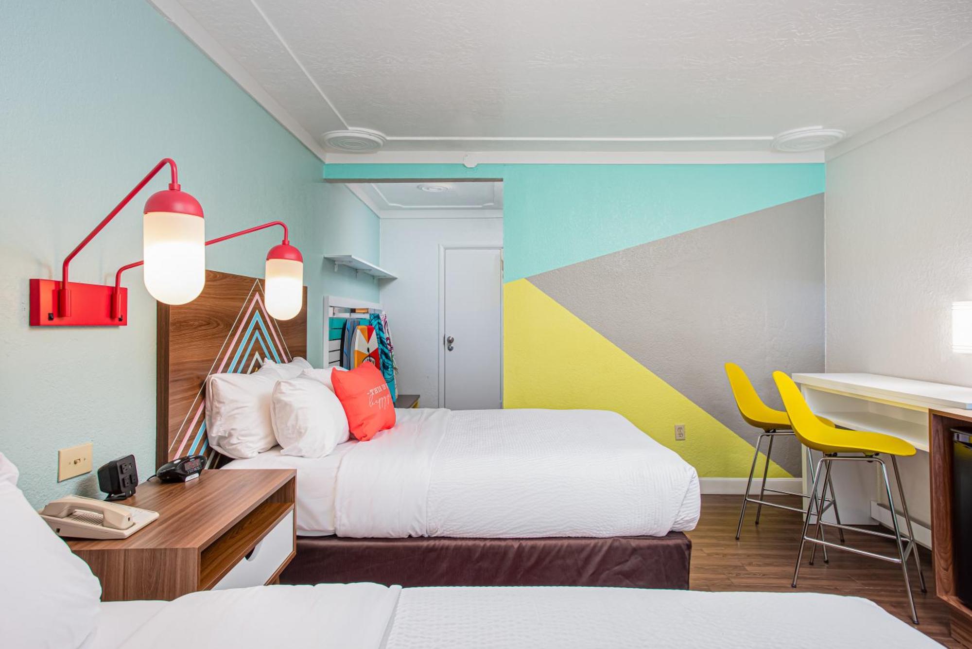 Beachside Hotel And Suites Cocoa Beach Bagian luar foto