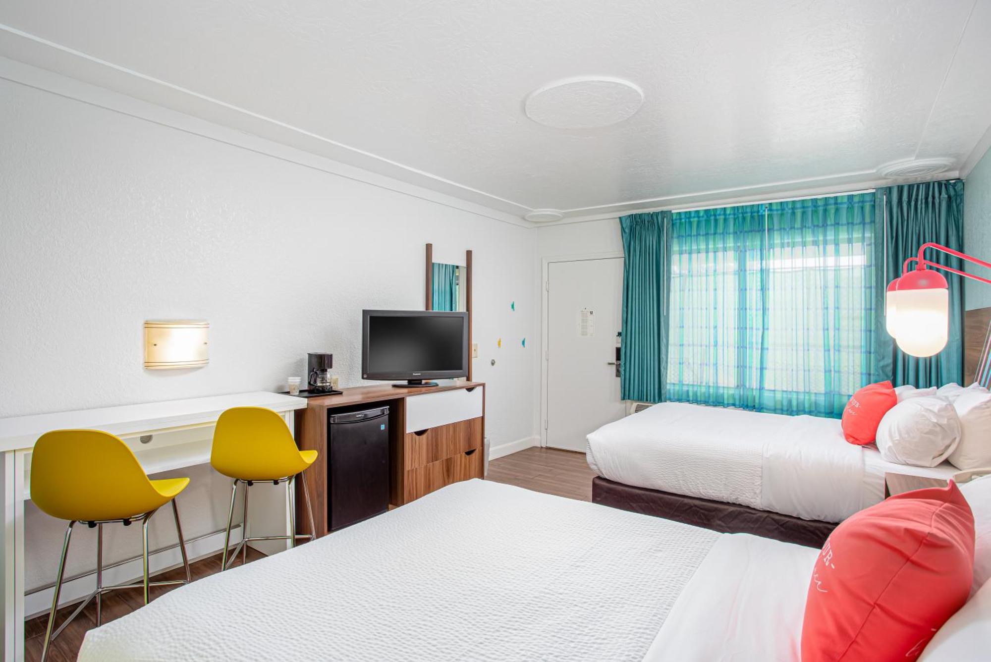 Beachside Hotel And Suites Cocoa Beach Bagian luar foto