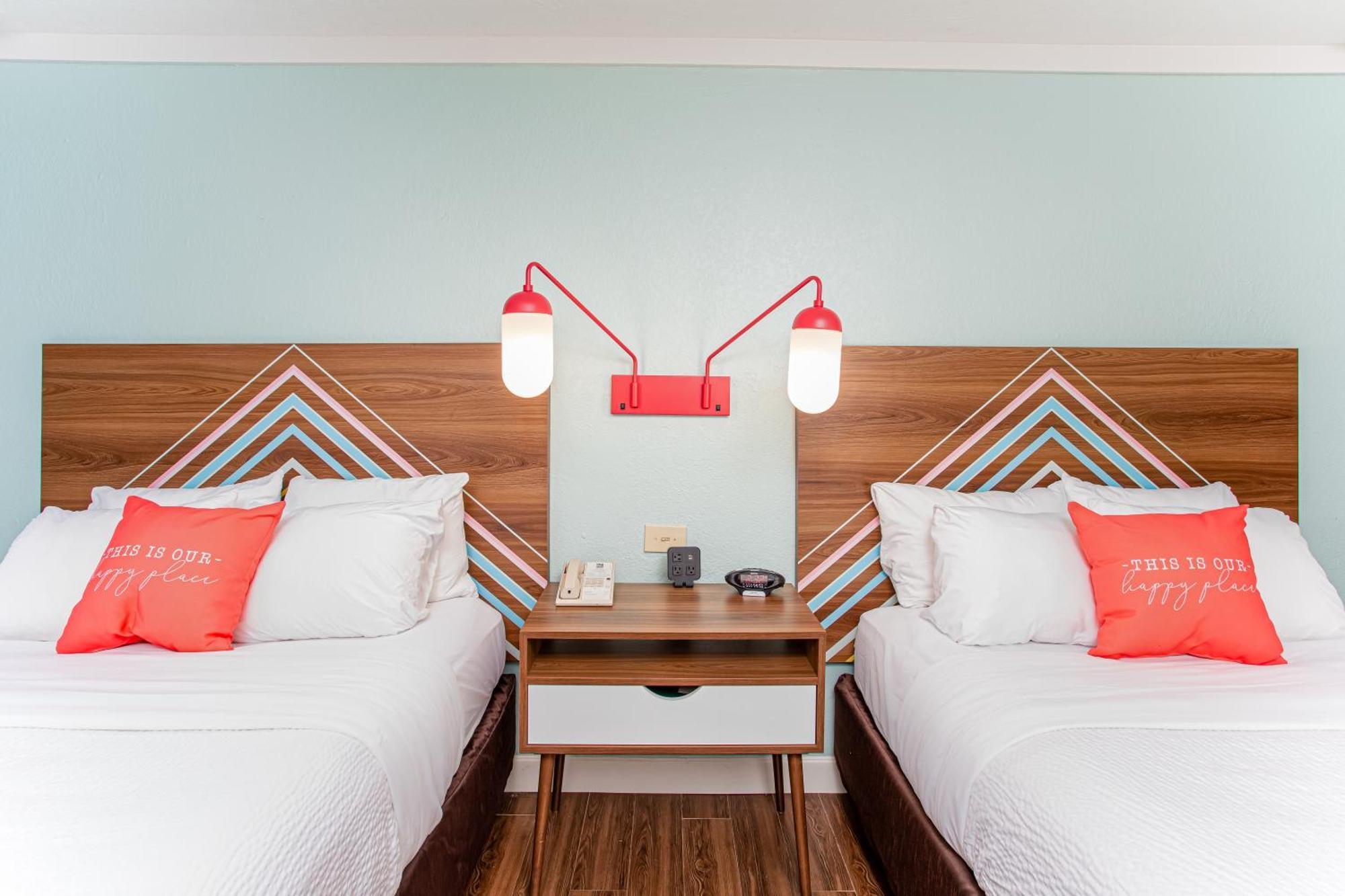 Beachside Hotel And Suites Cocoa Beach Bagian luar foto
