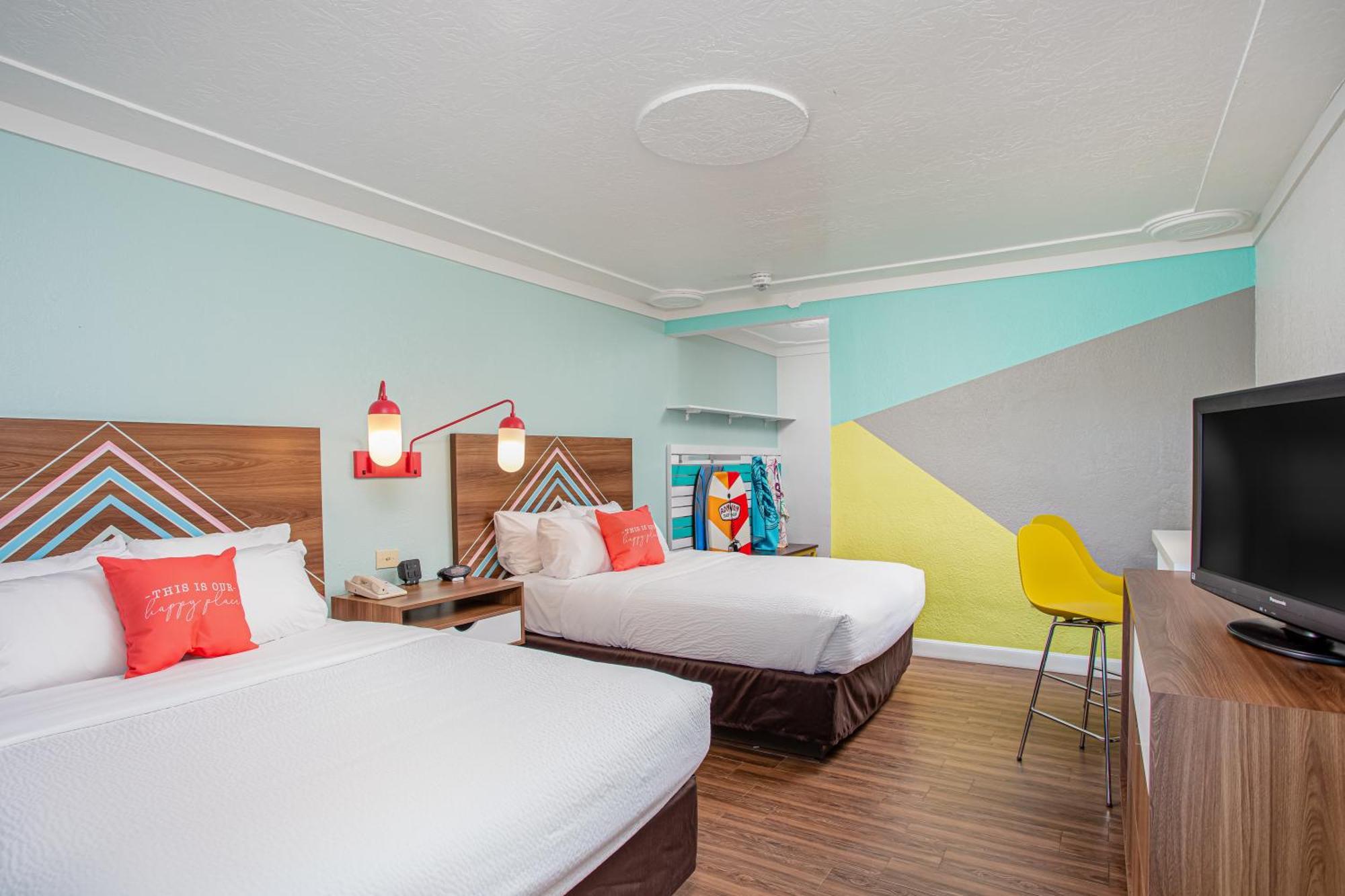Beachside Hotel And Suites Cocoa Beach Bagian luar foto