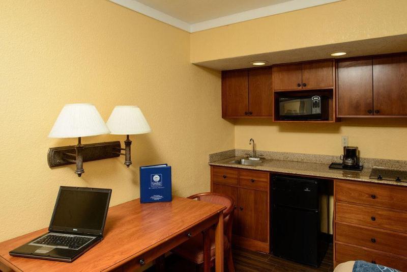 Beachside Hotel And Suites Cocoa Beach Bagian luar foto