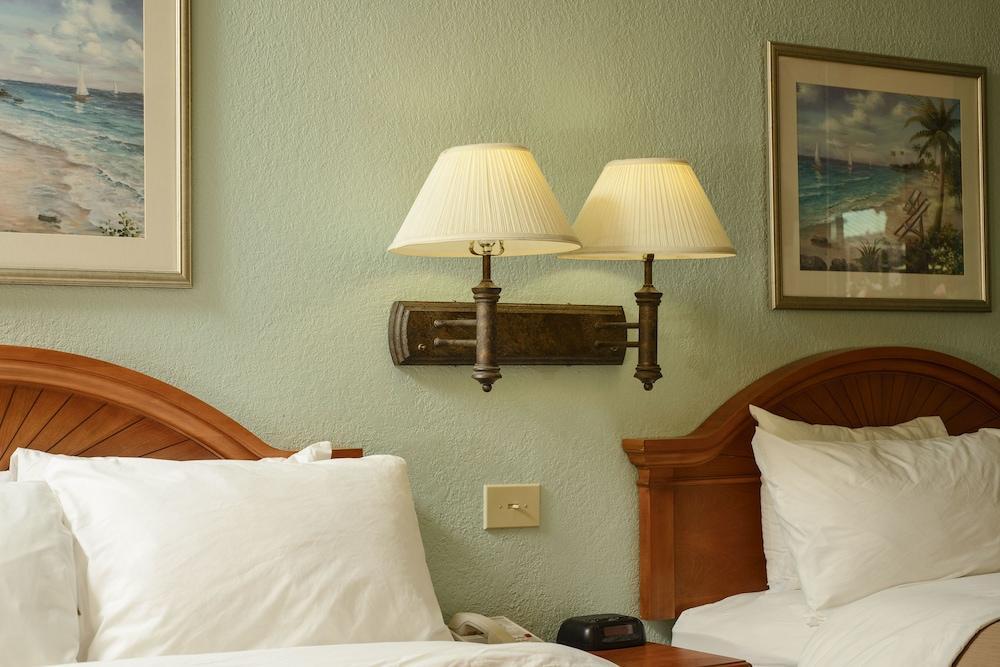 Beachside Hotel And Suites Cocoa Beach Bagian luar foto